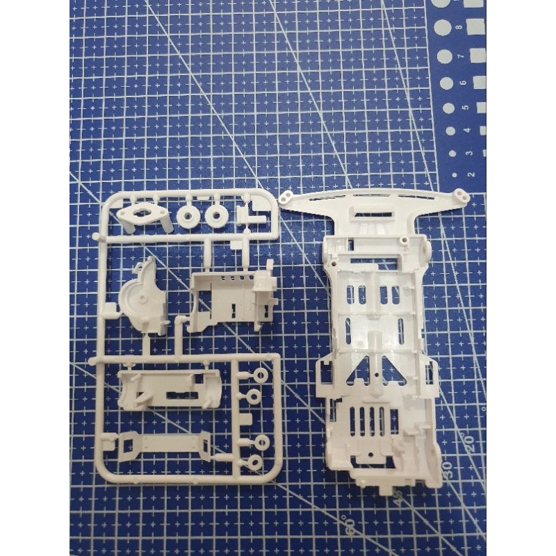 chassis super 1 putih tamiya original