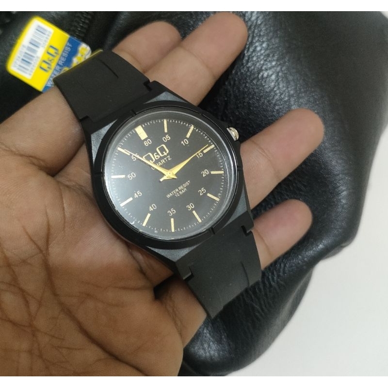 JAM TANGAN QNQ RUBBER