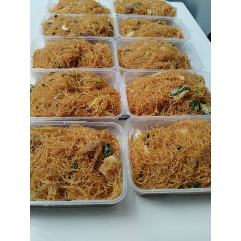 

Bihun Goreng Plus Bakso/Bihun Bakso Goreng