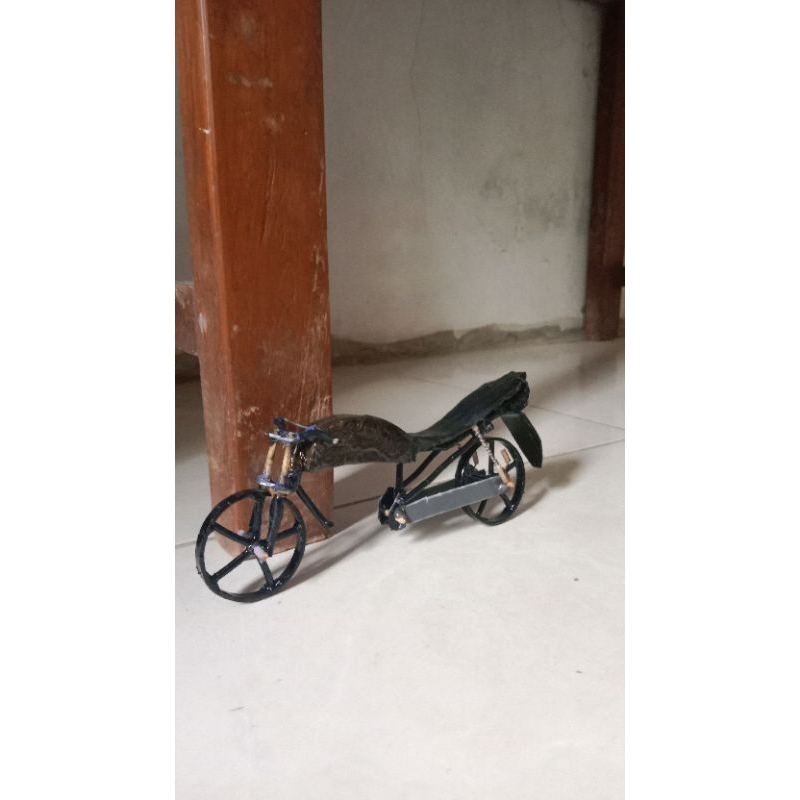 Miniatur Motor Tiger Herex Belum ada mesin