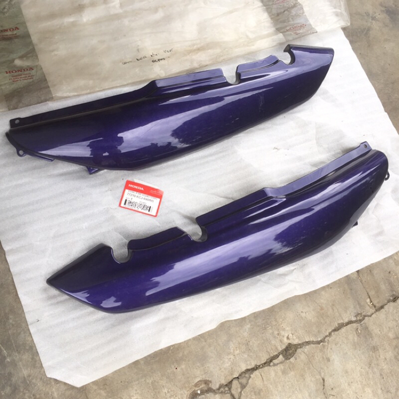 Cover Body Belakang Honda Tiger Lawas Tilas Tiger 2000 Ungu Violet Original NOS