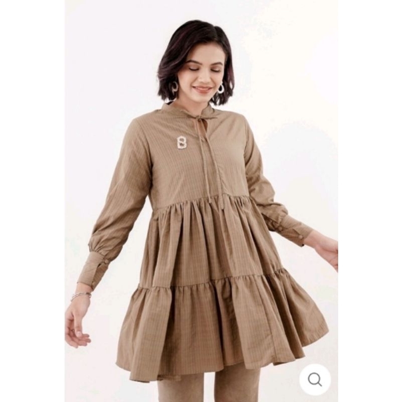 Preloved Raline Tiered Top Benang Jarum Buttonscarves warna Brown size M