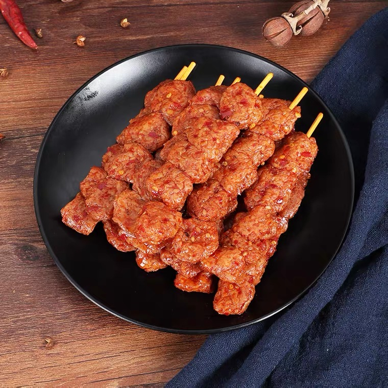 [HALAL] Sate Daging Vegetarian WULAMA - SoyBean Sate Kulit Tahu LATIAO Wu La Ma Rasa Daging Vege - Spicy Vegetarian Snack China, Sate Ayam Kambing Sapi &amp; Tahu (85-90gr) 邬辣妈素肉丸子