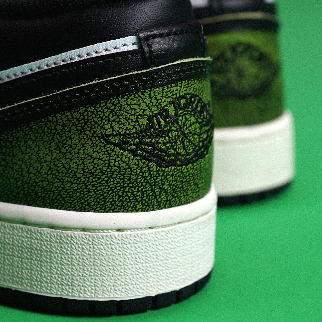 Air Jordan 1 Low SE Wear Away Electric Green GS