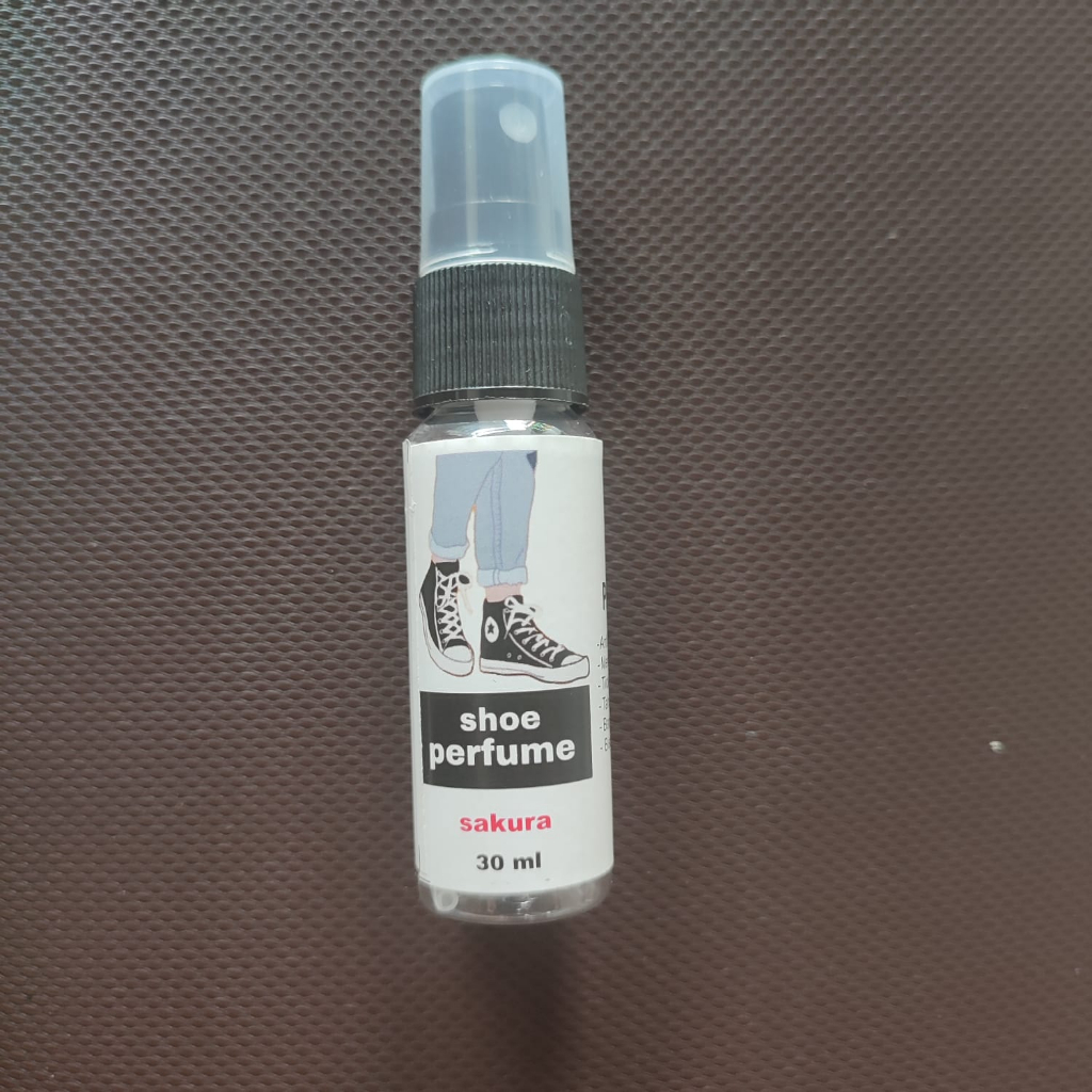 Parfum Penghilang Bau Sepatu  Parfum Sepatu Helm Anti Bau dan Bakteri Aroma Wangi Segar Kemasan 30ml