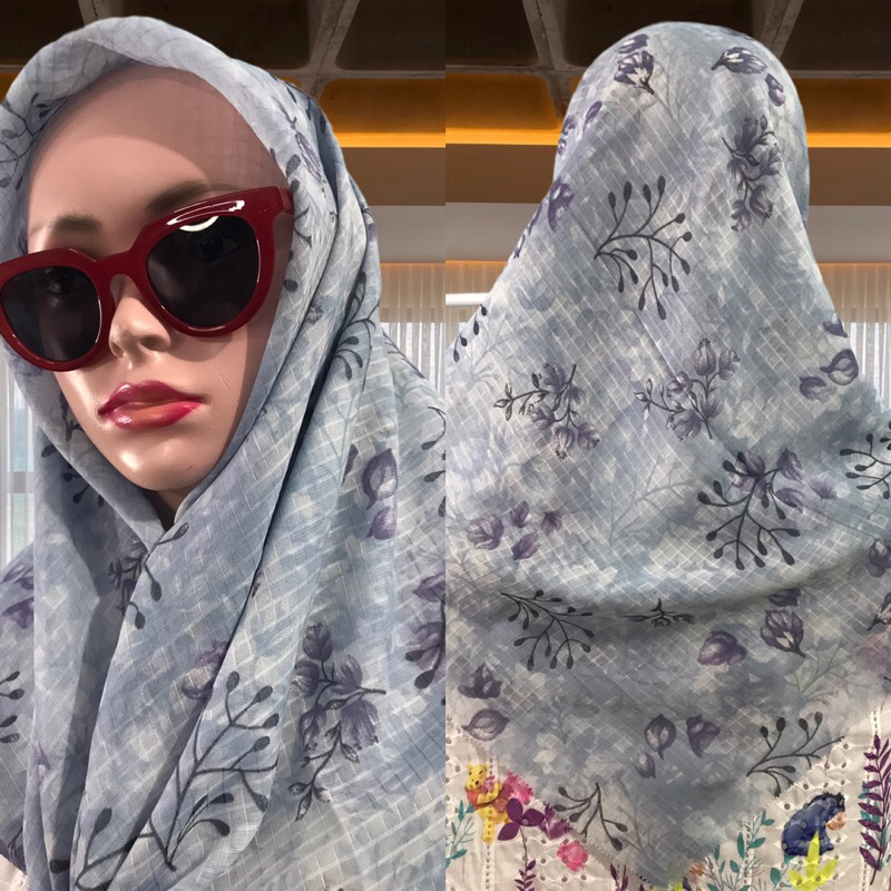 Hijab Humaira segi empat