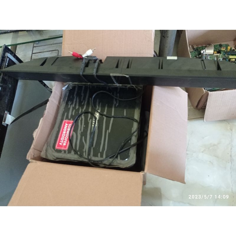 SUBWOFER DAN SOUNDBAR TV POLYTRON ANDROID AKTIF