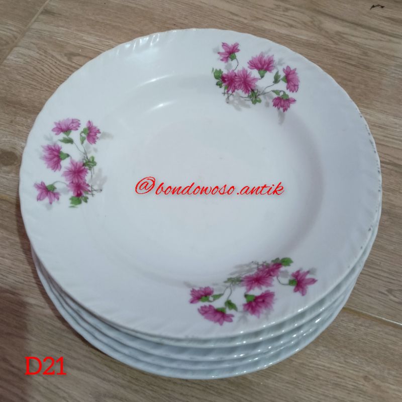 Piring makan kriwil motif bunga SeRuni d21- antik/ jadul/kuno