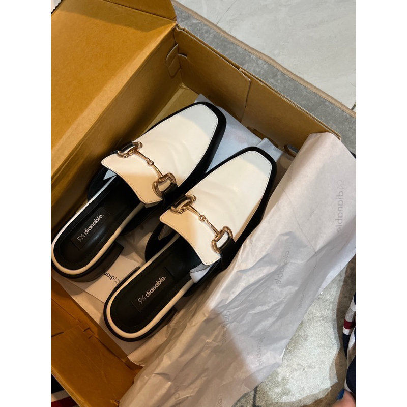 Dianable Gea Mules Sandal Black And White Classic Preloved Great Condition Like New