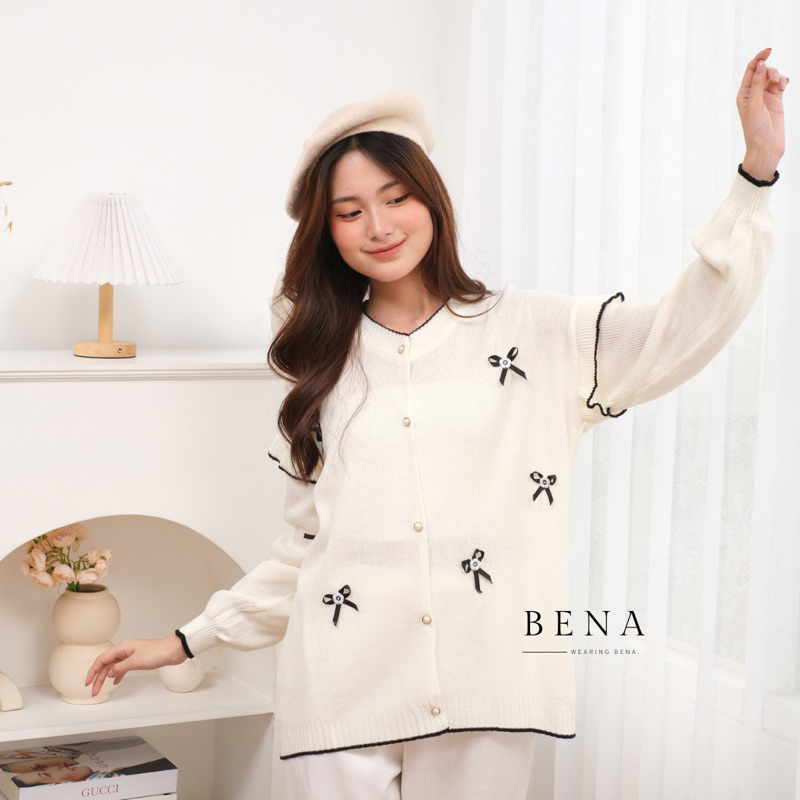 Poppy Cardigan - Wearing BENA (READY)