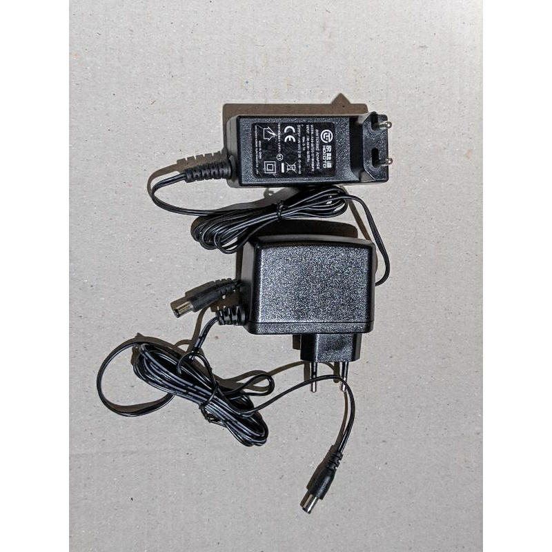 Adaptor 12 volt 2A