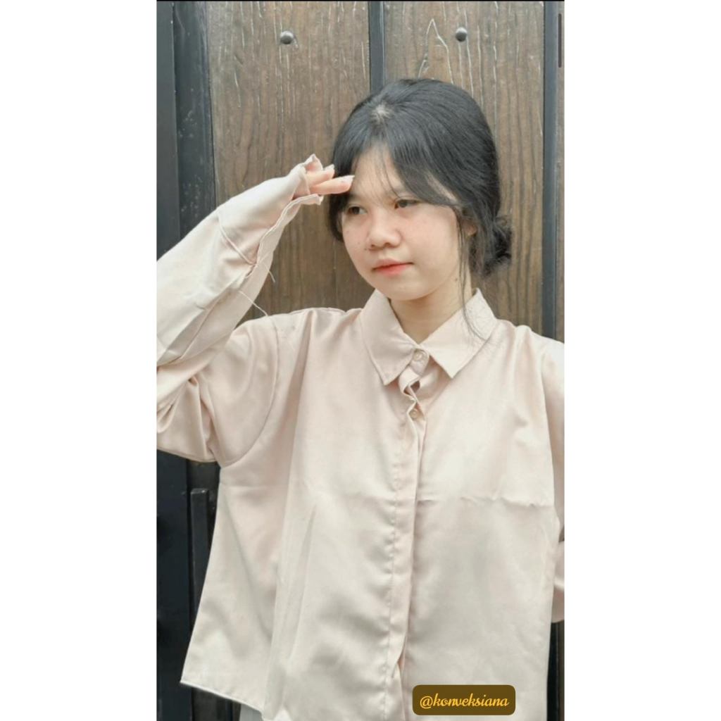 Cassie Blouse Kemeja Wanita Crop Top Bahan Shakilla Twill