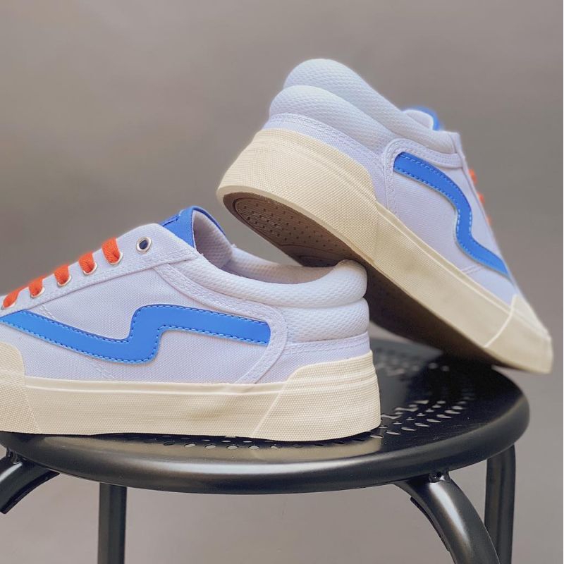 Patrobas Cloud White Blue &amp; Red