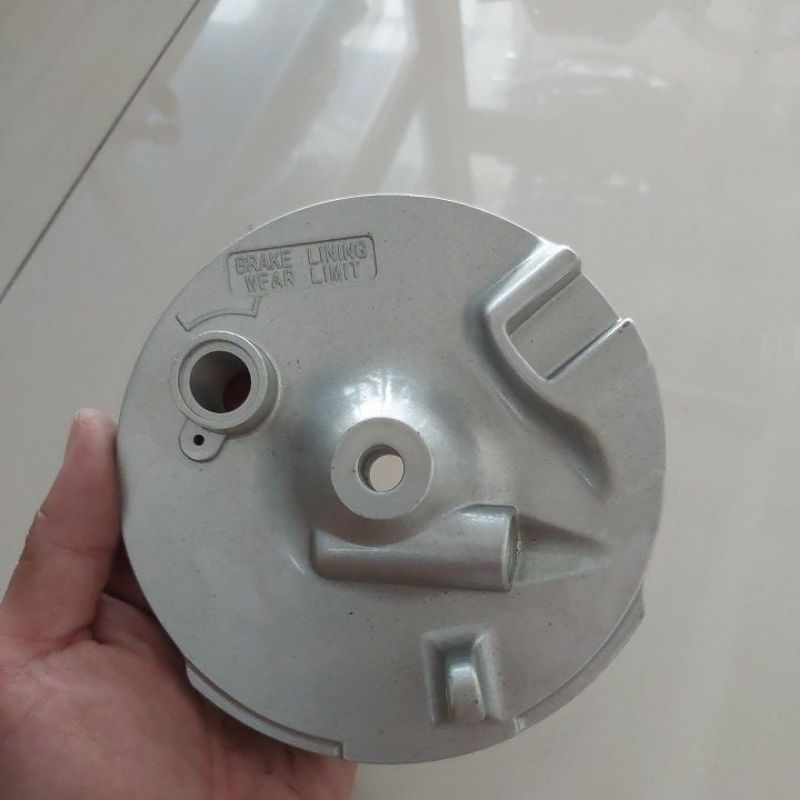 Tutup tromol depan suzuki rc80