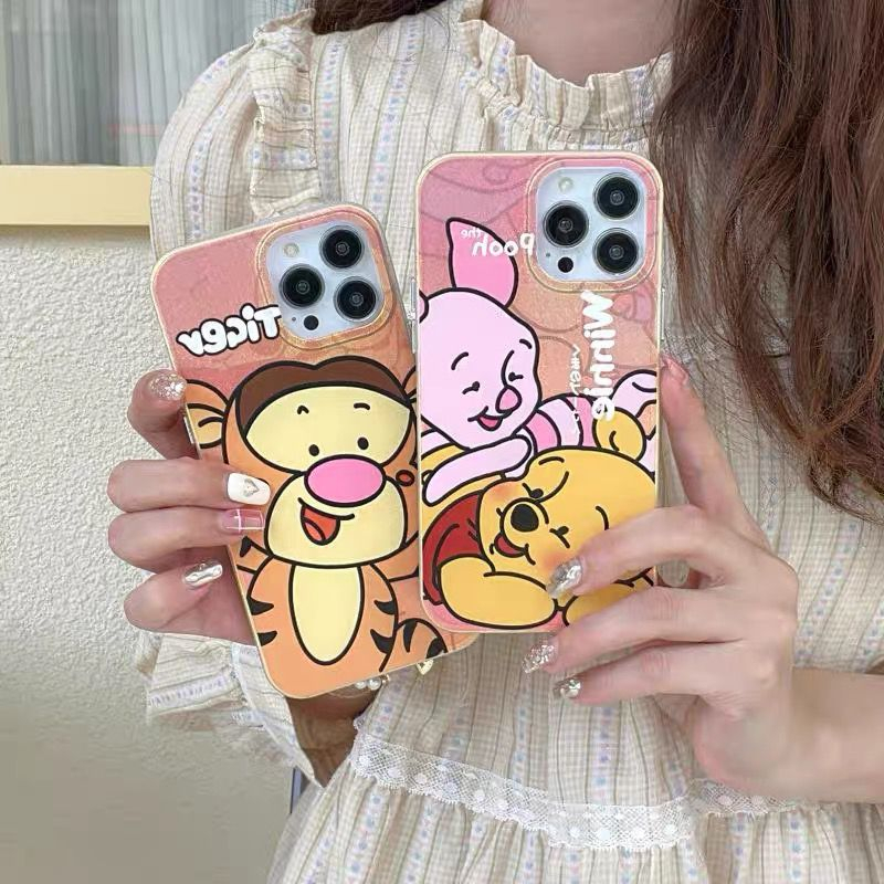 NEW CHUBBY CARTOON CASE !! WINNIE THE POOH GLITTER HOLOGRAM CASE PIGLET TIGER POOH IPHONE 14 PROMAX 14 PRO 14 13 PROMAX 13 PRO 13 12 PROMAX 12 PRO 12 11 SOFTCASE