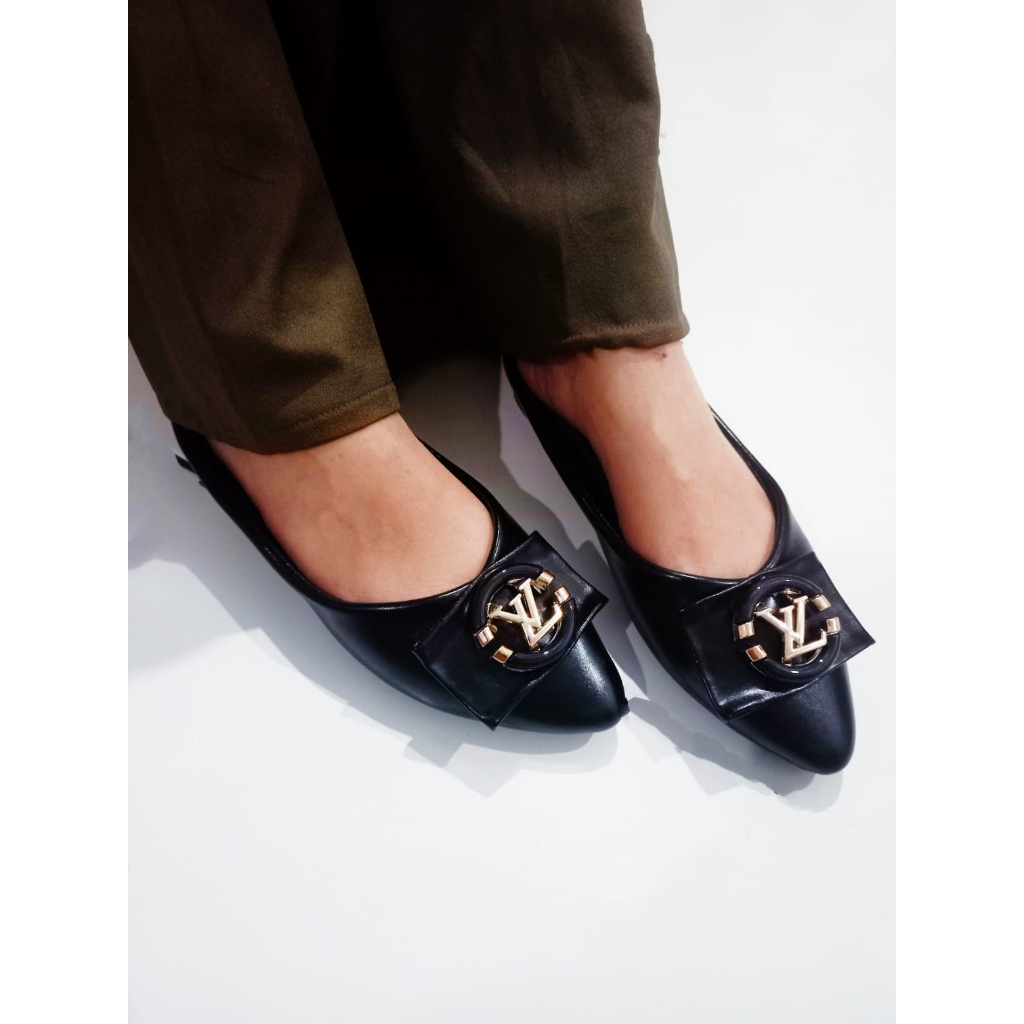 DINDA - sepatu wanita slip on flatshoes lavina warna hitam abu dan moka  ukuran 37-43