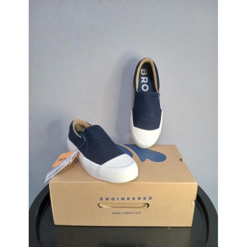 Sepatu Brodo - Vantage V2 Slip On Navy