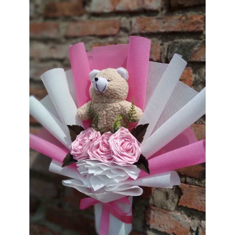 buket wisuda | buket boneka | buket satin | buket boneka wisuda