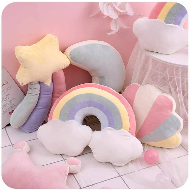 MINISO Bantal Summer Rainbow Series 40x35 cm