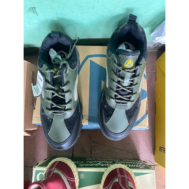 sepatu gunung aero street ormound