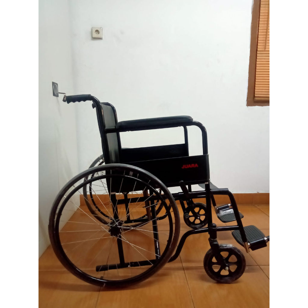 Kursi roda standar Juara JM 09 rumah sakit wheelchair murah besi tahan lama 65 cm kapasitas 100 kg