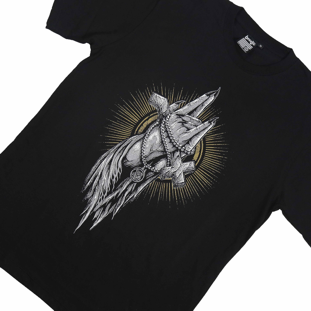 Heretic - T-shirt - Praying