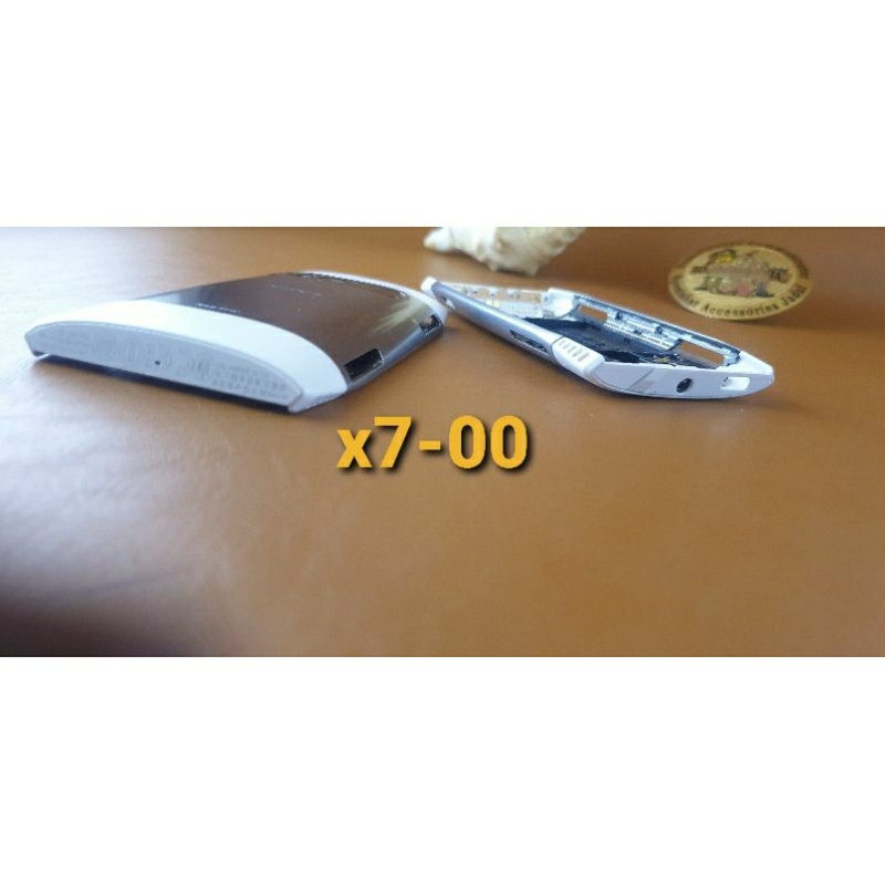 casing nokia x7 x700 x7-00 putih white