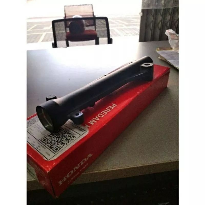 Tabung Shock Depan ,Bottom KIRI & Kanan Beat karbu pertama Ori AHM