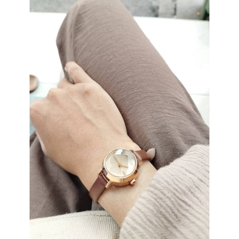 Jam Tangan Analog Tali kecil Wanita Kulit Korea Original Branded Fashion Kekinian vintage