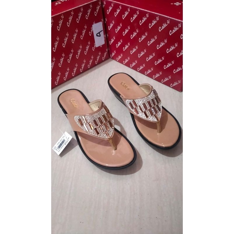 Sandal Wedges Jepit Permata Banyak Model CALBI