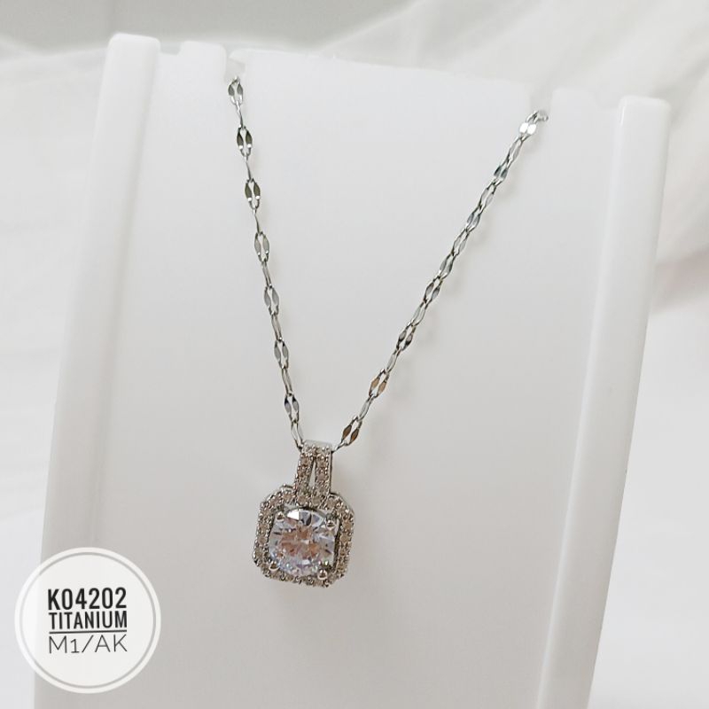 Kalung titanium permata persegi mewah K04202-O