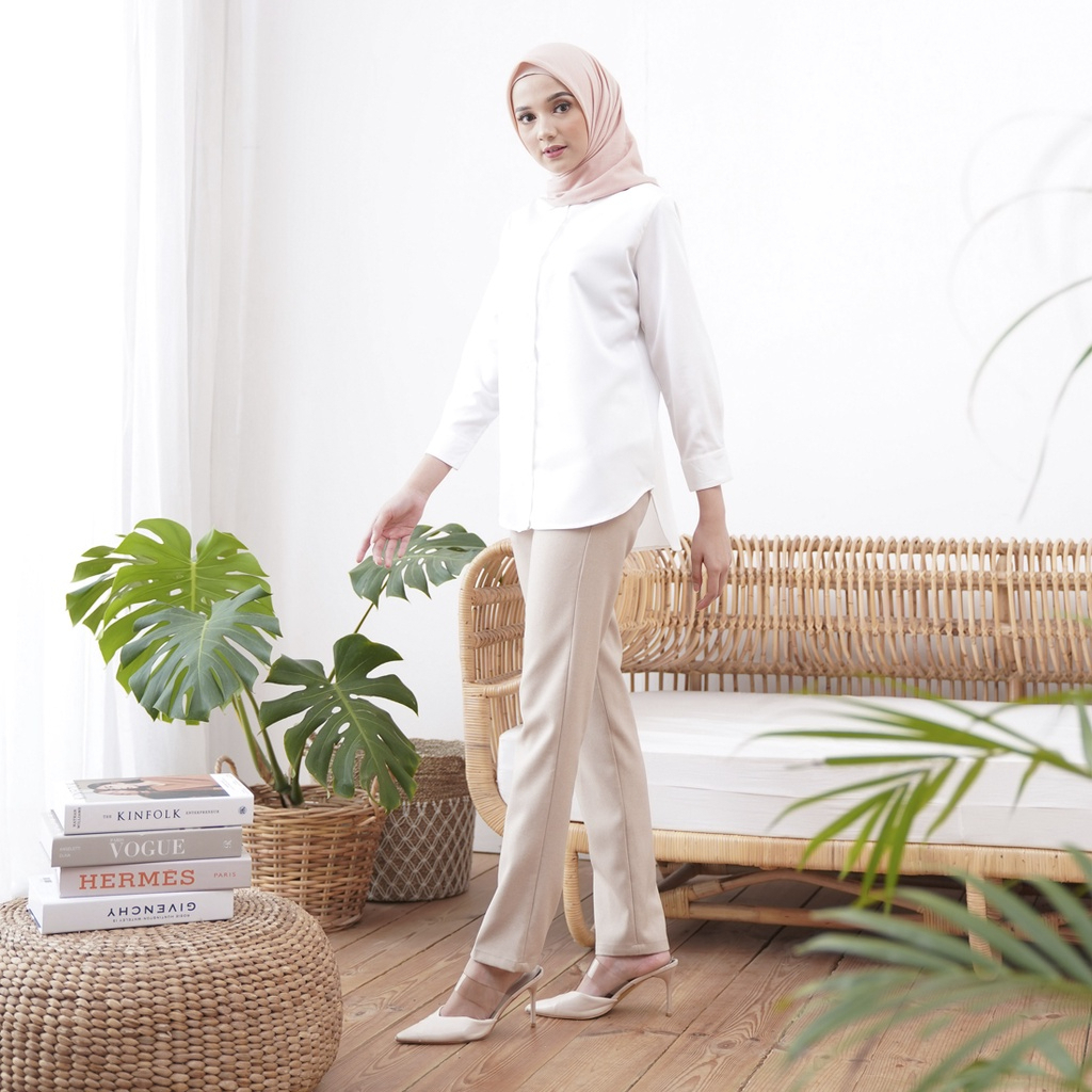 Atasan Wanita Kemeja Putih Harian Polos Bahan Rainbow Twill Kmj04Pa