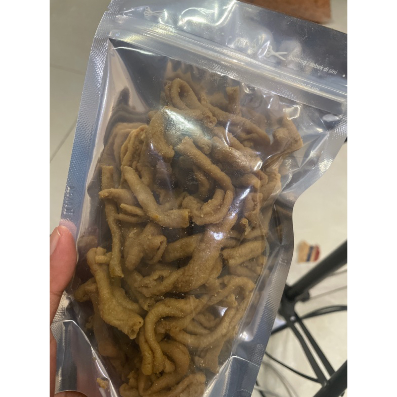 

kripik usus by nagih