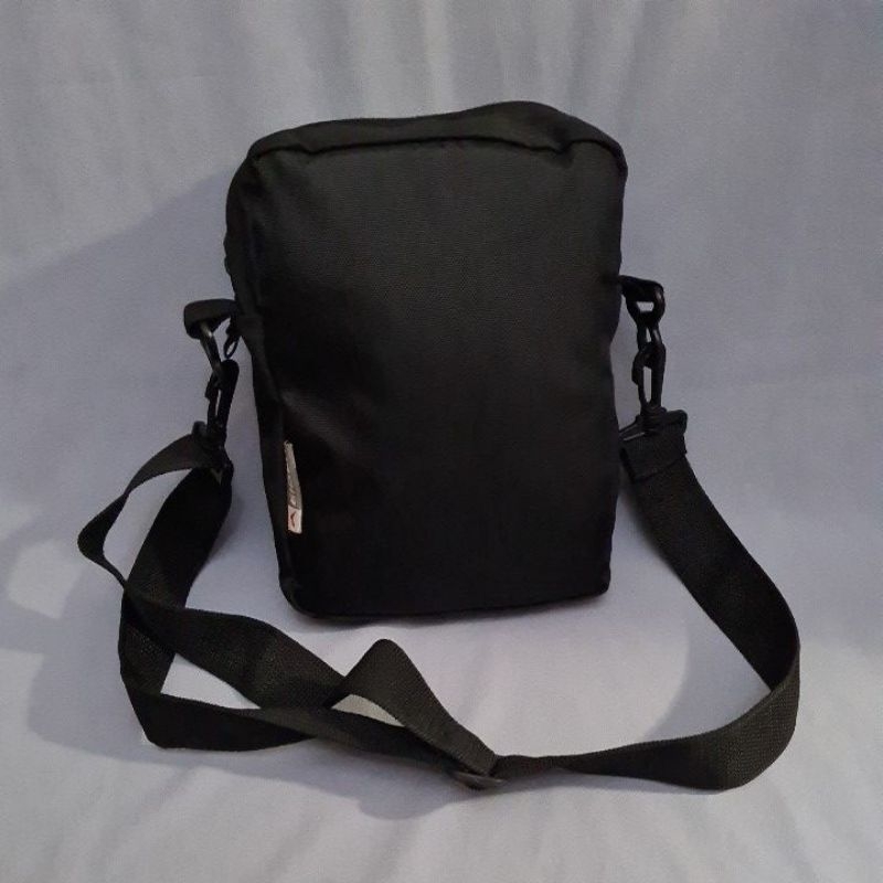 SLING BAG EIG* AUTH