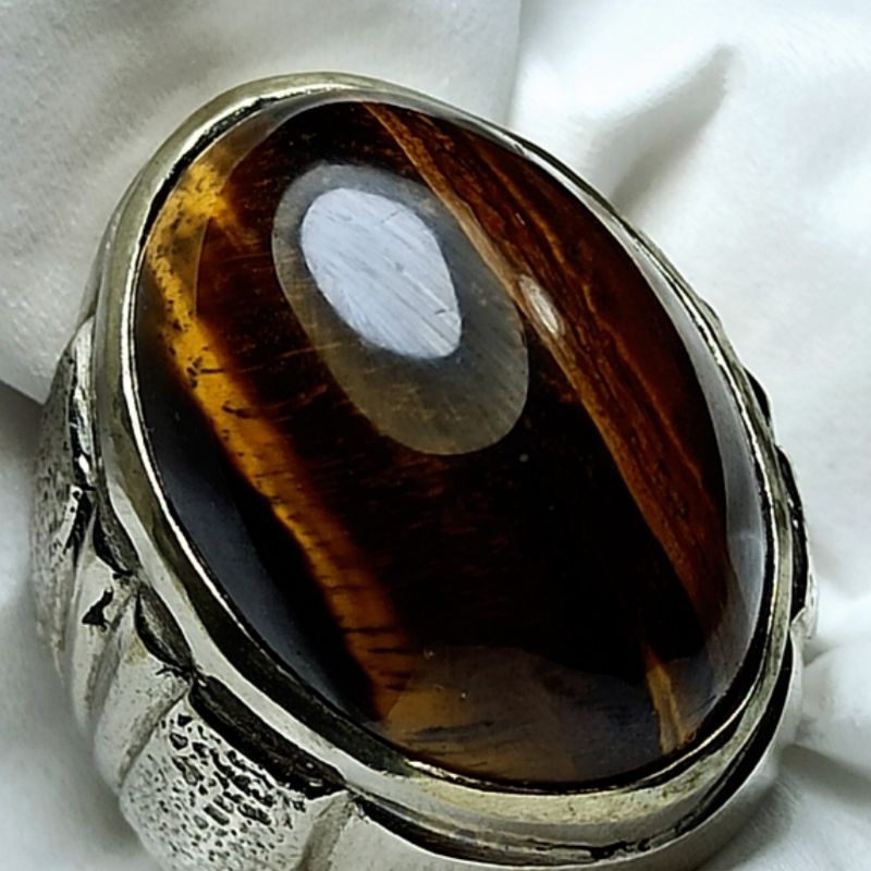 batu cincin tiger eye