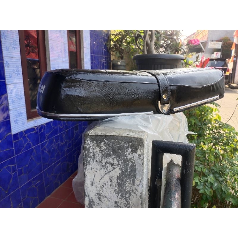 jok kawasaki binter merzy kz200 sadel kawasaki binter merzy kz200 seat kawasaki binter merzy kz200