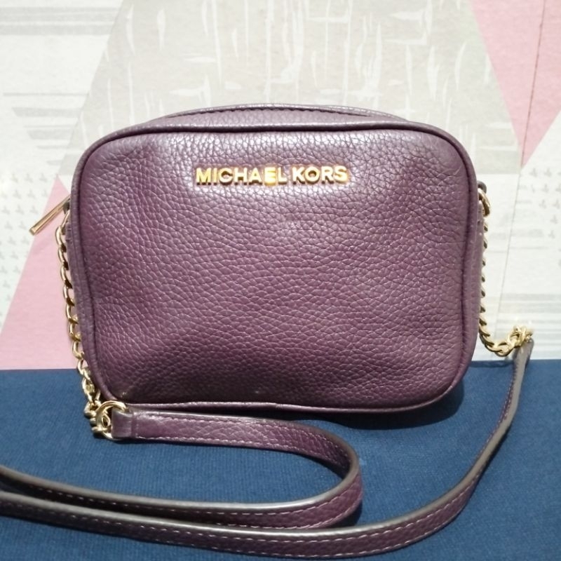 Tas Michael Kors Sling kecil