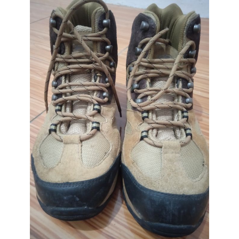 Sepatu Gunung CO-TREK Adventure