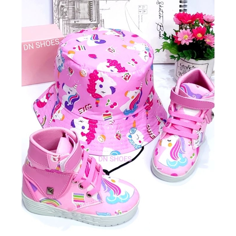 Paket Boots Anak Bucket Hat Anak Perempuan Paket Sepatu Tali Anak Topi Anak Lucu Motif Unicorn Pink Cute Murah Usia 1 - 7 Tahun