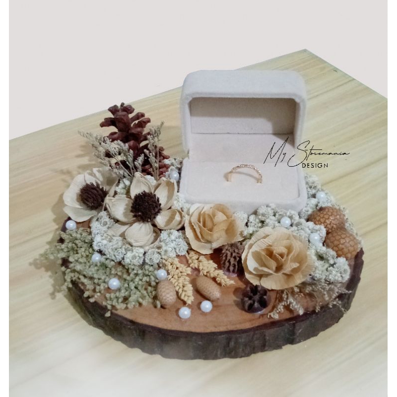 Ring Bearer / TUTUP AKRILIK / TUTUP MIKA / tempat cincin nikah / cincin rustic