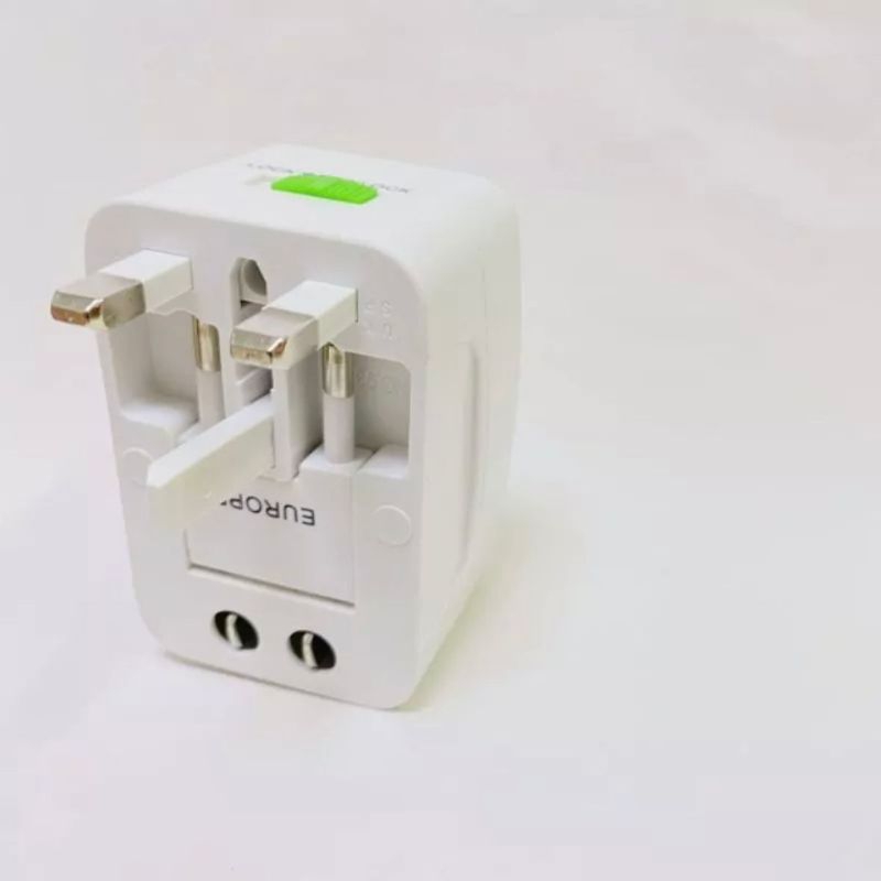 Travel Adaptor Internasional Colokan Universal