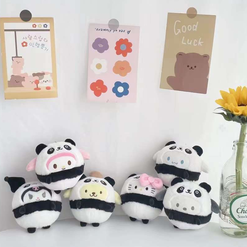 Gantungan Kunci Boneka Sanrio Kostum Panda My Melody Kuromi Bahan Plush Untuk Dekorasi Tas