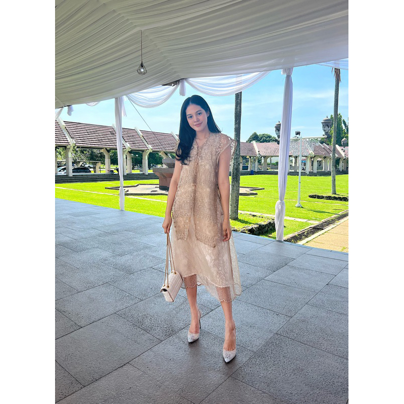 amrthelabel / cattleya / nude