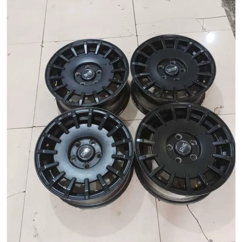 VELEG MOBIL SEKEN OZ RACING R15X7 PCD 5X114 ET35 INNOVA ERTIGA BRV CRZ GRANDMAX LUXIO APV SERENA NEW