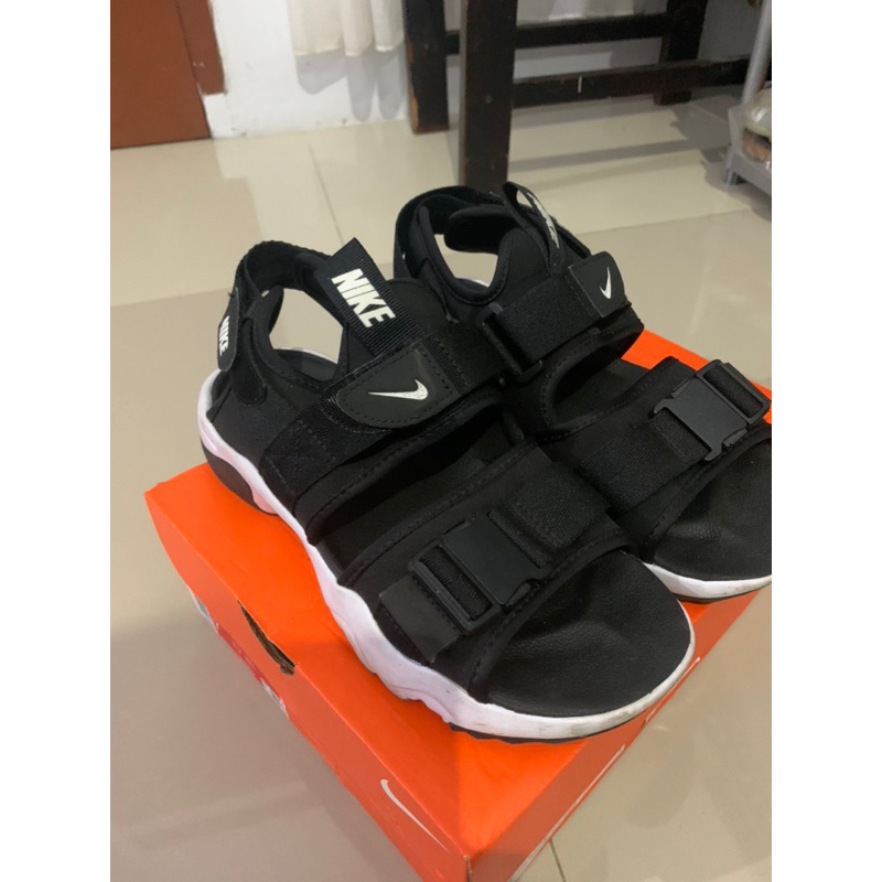 Sepatu Nike Sandal Canyon Womens Preloved Second Shoes