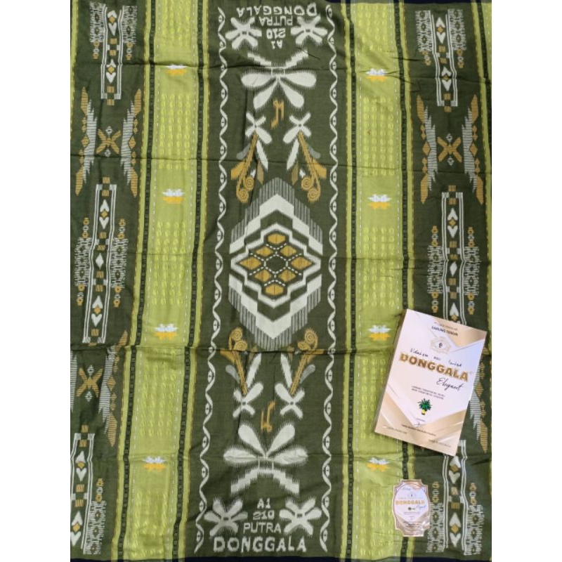 Sarung Donggala SKT jahit tengah