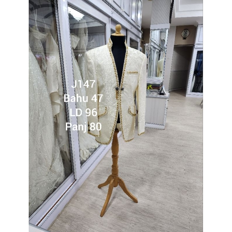 GAUN PENGANTIN / WEDDING GOWN PRELOVED /GAUN PESTA/BRIDE BRIDEMAIDS  GOWN / GAUN PENGAPIT /KEBAYA MODERN WISUDA PAGAR AYU / JAS PENGANTIN PREWEDDING JAS FORMAL