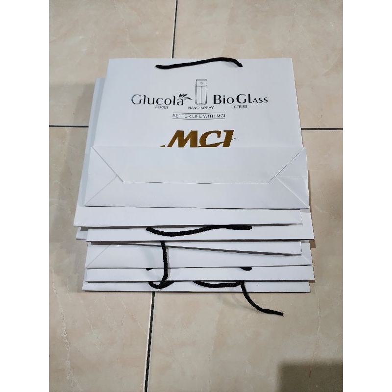 

Paper Bag MCI Kantong Kertas Serbaguna Tas Kertas Premium