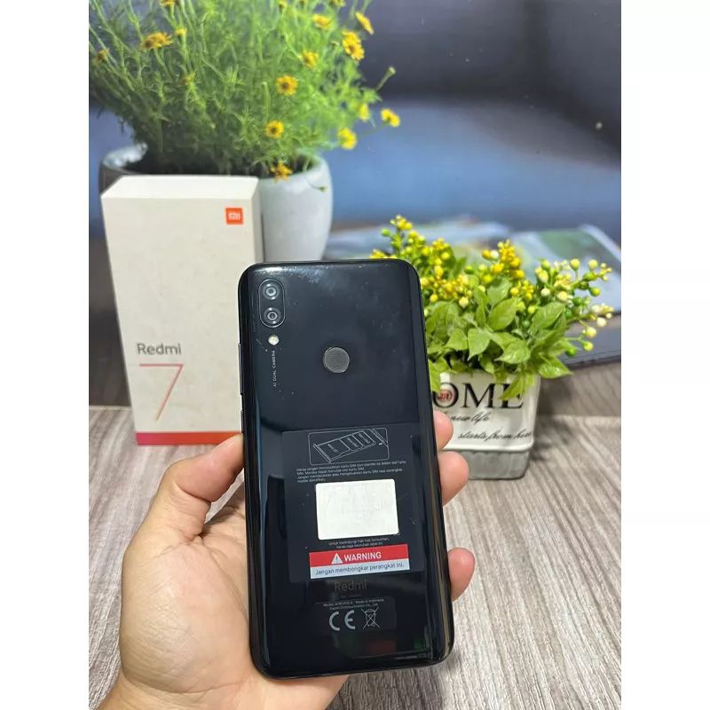 Xiaomi Redmi 7 3/32 Second Seken Bekas Murah/handphone seken/bekas mulus
