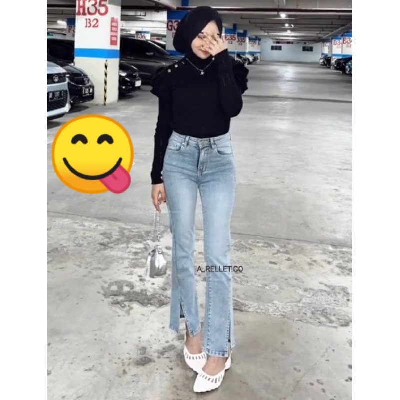 #1246 UPGRADE CUTBRAY JEANS HIGHWAIST SLIT SNOW BLUE